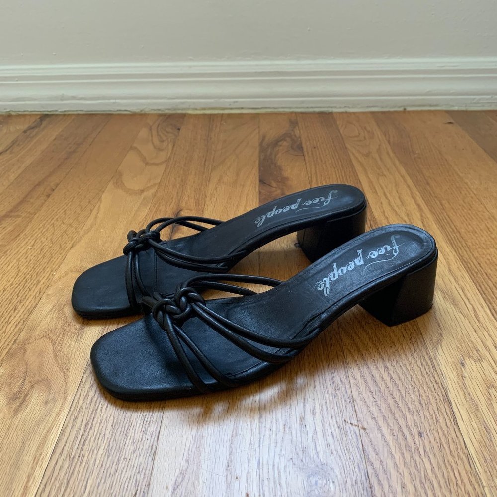 Free People Petra Heel - Strappy Slide Block Heel (Black, US 8 / EU 38)